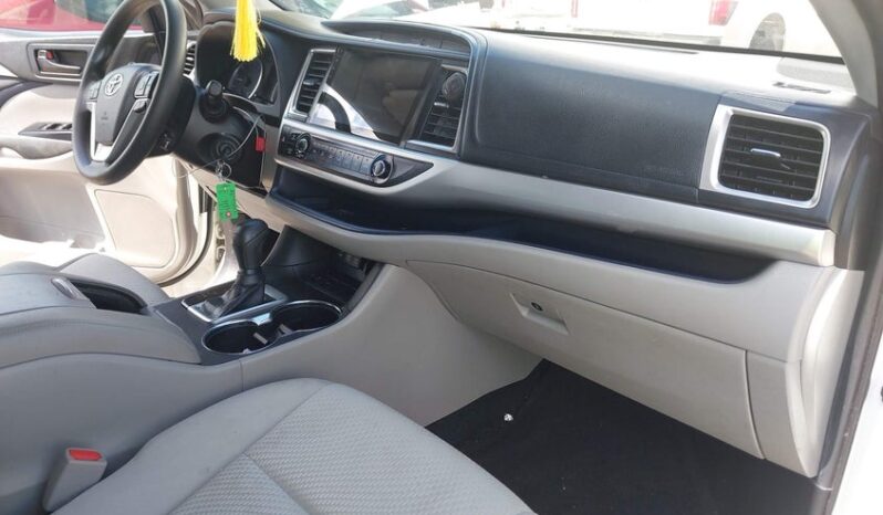 
								2019 Toyota Highlander full									