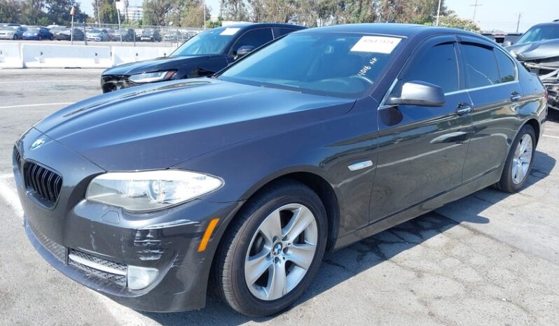 
								2013 BMW 5 series full									