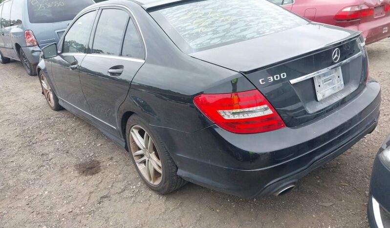 
								2012 Mercedes-benz C 300 full									
