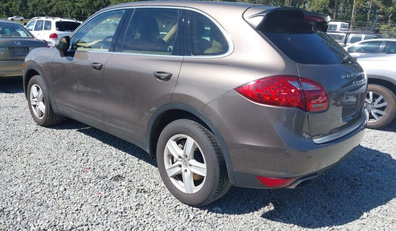
								2012 Porsche Cayenne full									