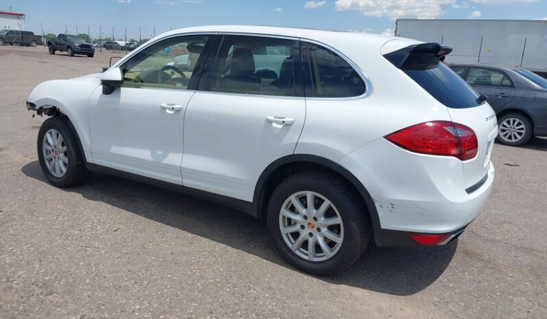 
								2013 Porsche Cayenne full									