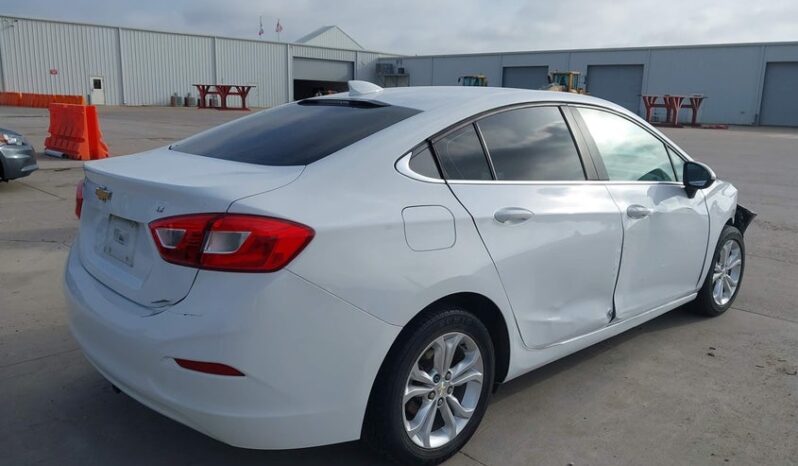
								2019 Chevrolet Cruze full									