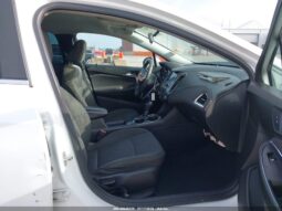 
										2019 Chevrolet Cruze full									
