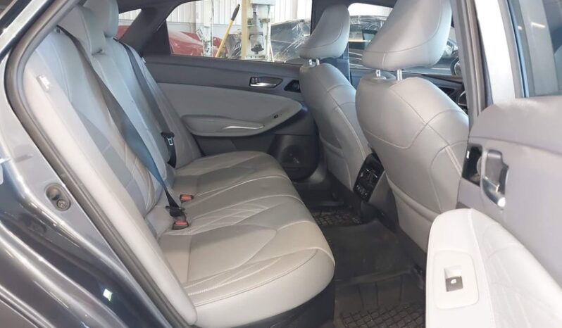
								2022 Toyota Avalon full									