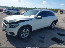 
										2018 Mercedes-benz Glc 300 full									