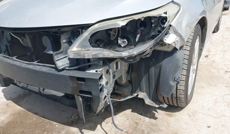 
								2013 Toyota Avalon full									