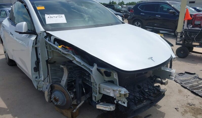 
								2023 Tesla Model y full									