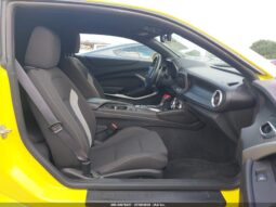 
										2017 Chevrolet Camaro full									