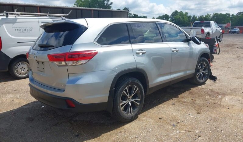 
								2019 Toyota Highlander full									