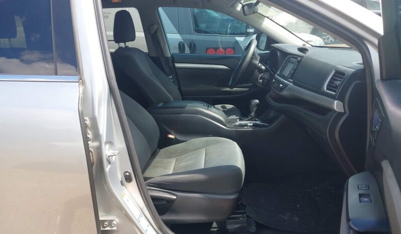 
								2019 Toyota Highlander full									
