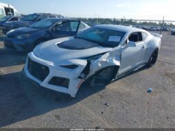 
										2021 Chevrolet Camaro full									