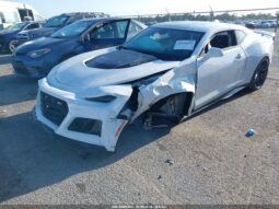 
										2021 Chevrolet Camaro full									