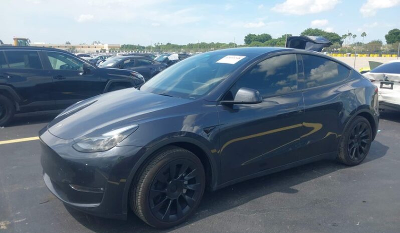 
								2024 Tesla Model y full									