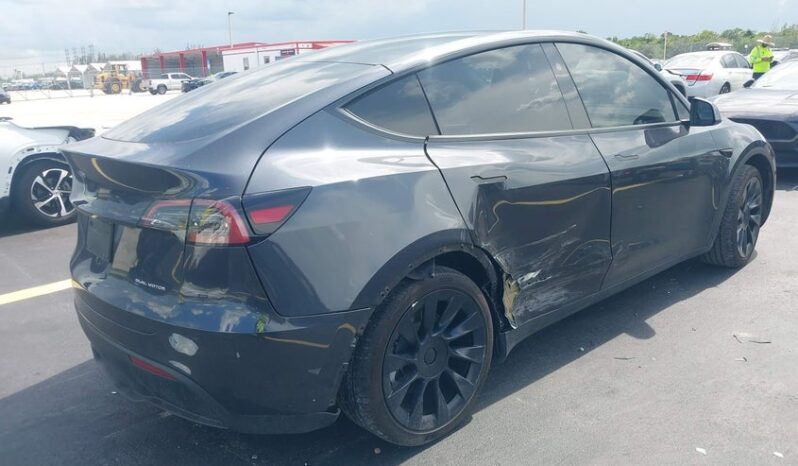 
								2024 Tesla Model y full									