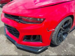 
										2017 Chevrolet Camaro full									