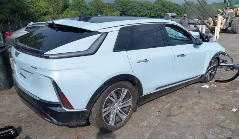
								2024 Cadillac Lyriq full									