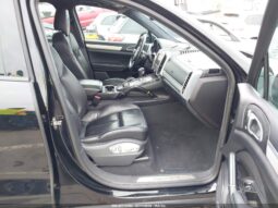 
										2016 Porsche Cayenne full									