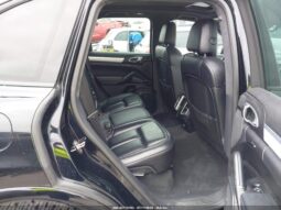 
										2016 Porsche Cayenne full									