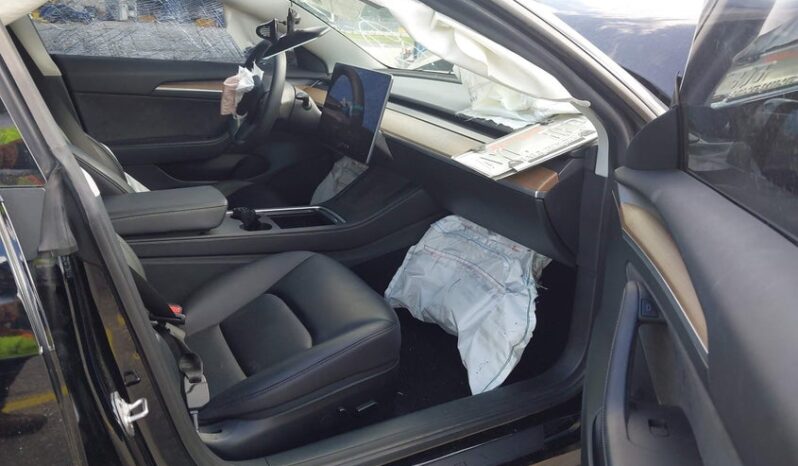 
								2022 Tesla Model 3 full									