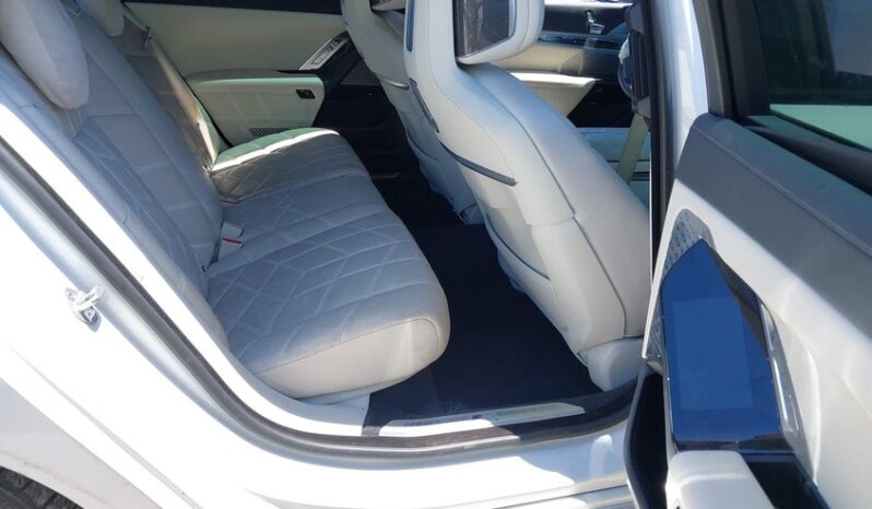 
								2023 BMW 7 series full									