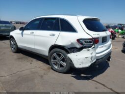 
										2021 Mercedes-benz Glc 300 full									