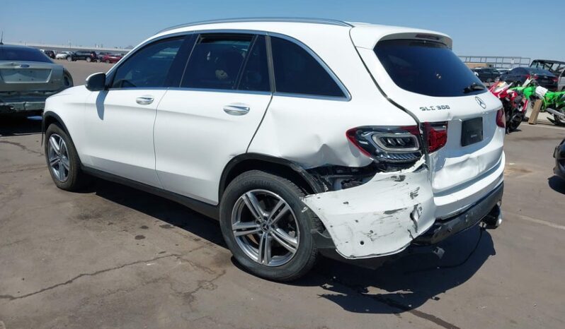 
								2021 Mercedes-benz Glc 300 full									