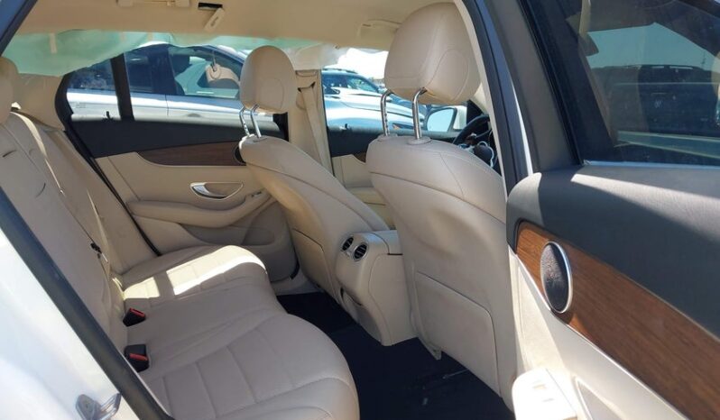 
								2021 Mercedes-benz Glc 300 full									