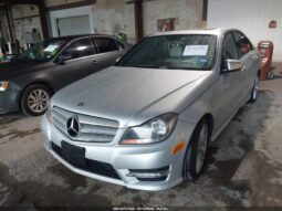 
										2012 Mercedes-benz C 250 full									