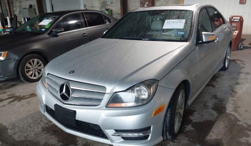
								2012 Mercedes-benz C 250 full									