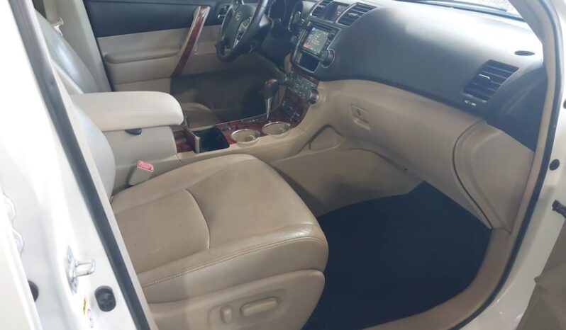 
								2013 Toyota Highlander full									
