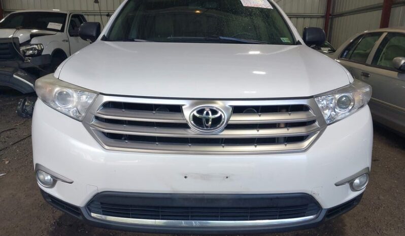 
								2013 Toyota Highlander full									