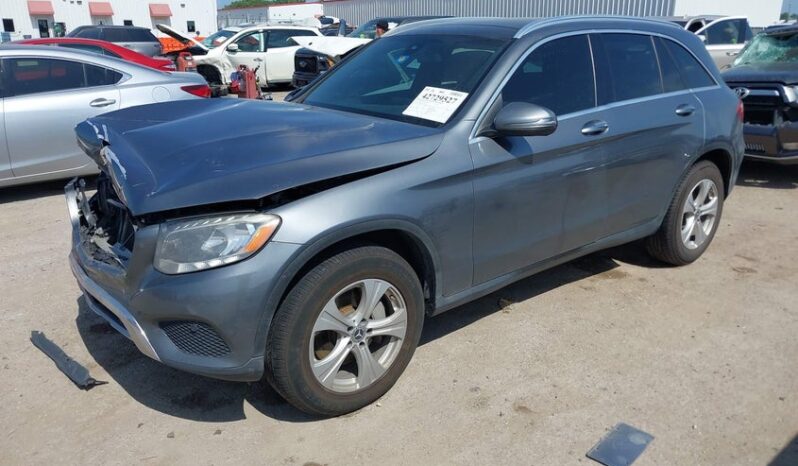 
								2017 Mercedes-benz Glc full									