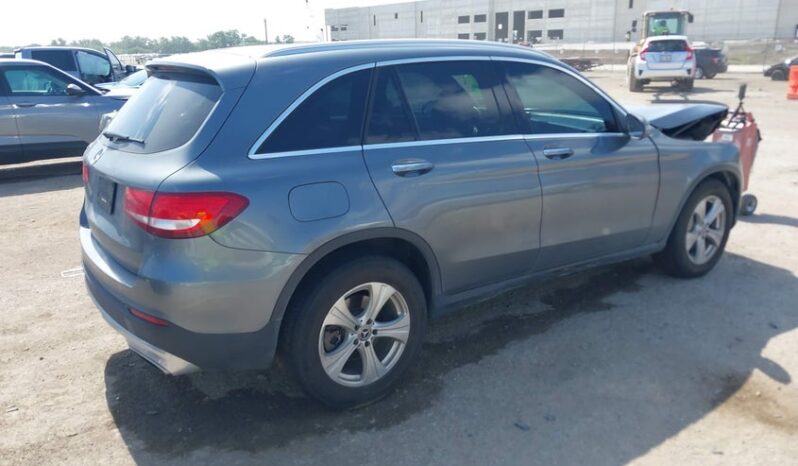 
								2017 Mercedes-benz Glc full									