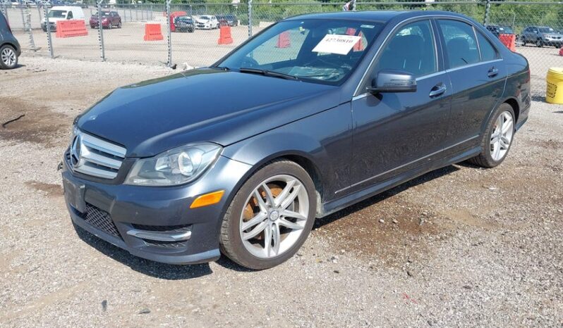 
								2013 Mercedes-benz C 300 full									