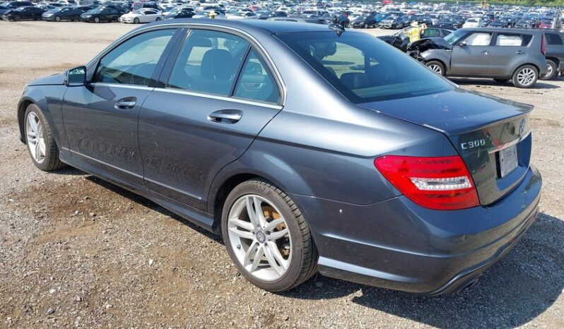 
								2013 Mercedes-benz C 300 full									