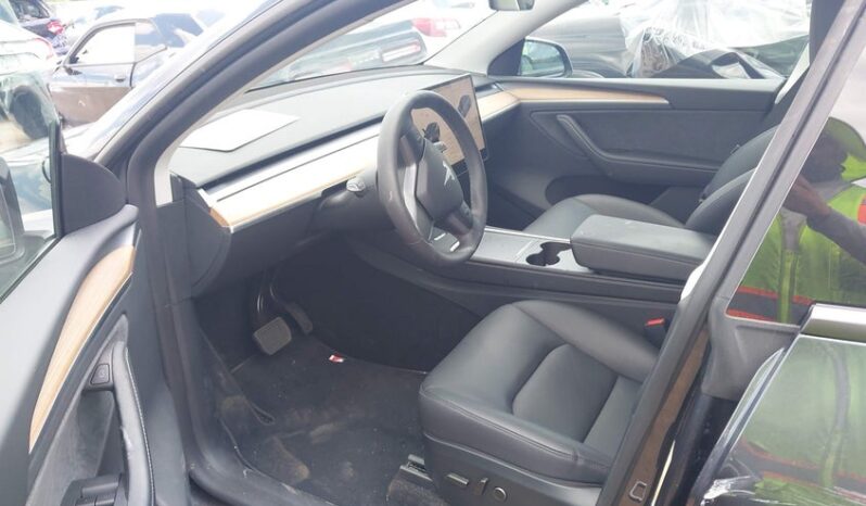 
								2025 Tesla Model y full									