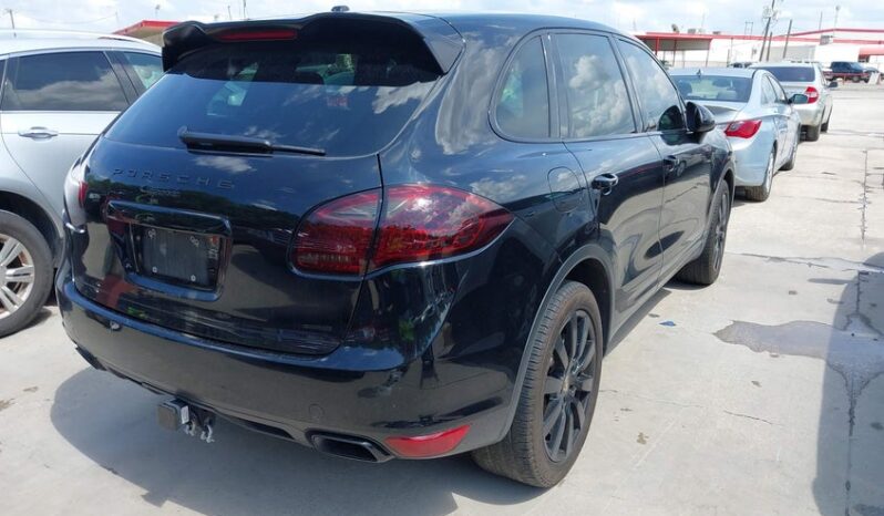 
								2013 Porsche Cayenne full									