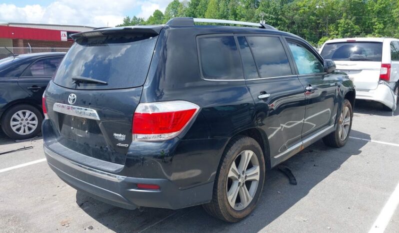 
								2013 Toyota Highlander full									