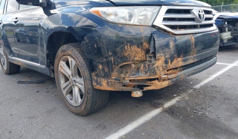 
								2013 Toyota Highlander full									