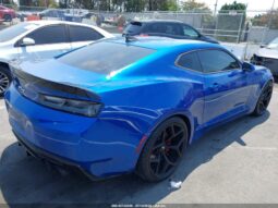 
										2017 Chevrolet Camaro full									
