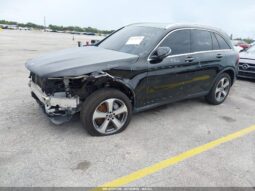 
										2019 Mercedes-benz Glc 300 full									
