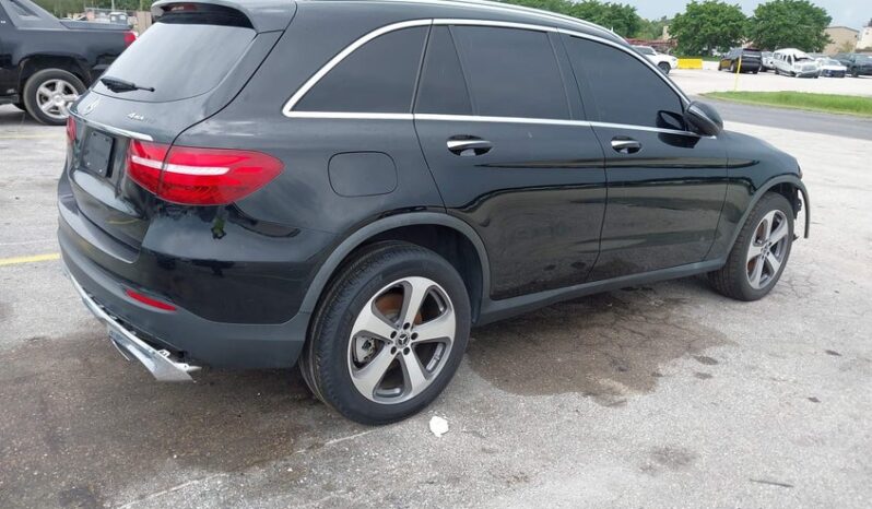 
								2019 Mercedes-benz Glc 300 full									