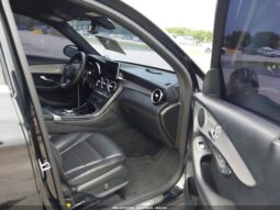 
										2019 Mercedes-benz Glc 300 full									