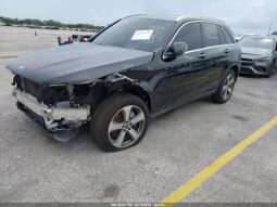 
										2019 Mercedes-benz Glc 300 full									