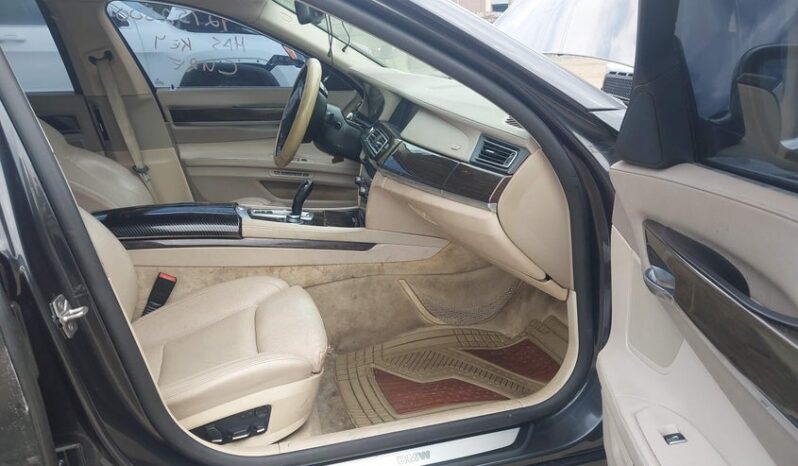 
								2012 BMW 7 series full									