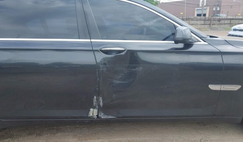 
								2012 BMW 7 series full									