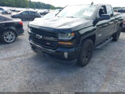 
										2017 Chevrolet Silverado full									