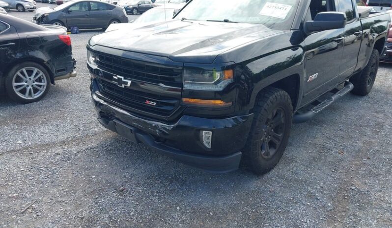 
								2017 Chevrolet Silverado full									