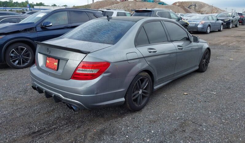 
								2012 Mercedes-benz C class full									