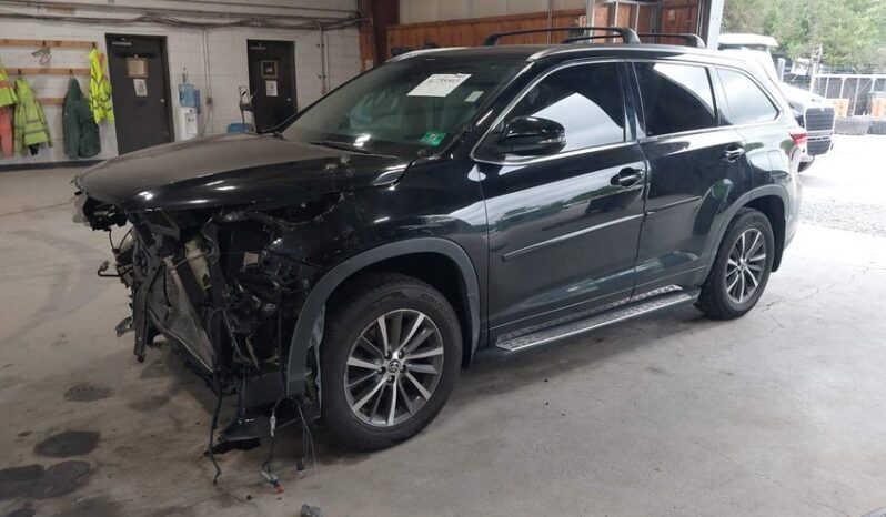 
								2018 Toyota Highlander full									